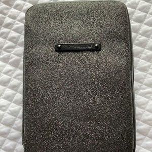 Juicy Couture Kindle/Knook Case